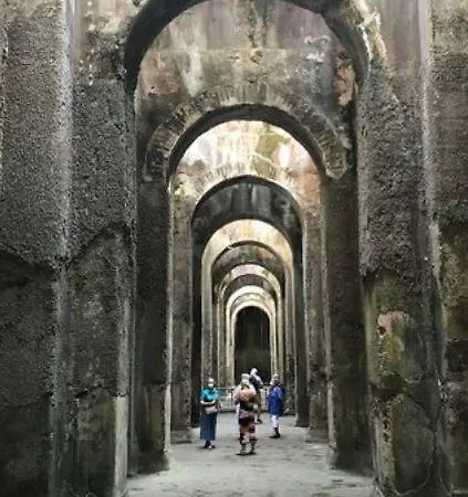 Casetta Piscina Mirabilis * Bacoli